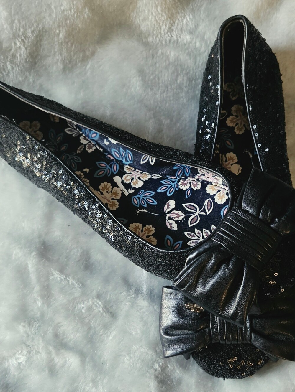 Tory Burch Black Sequin Ballet Flats with Bow - Picture 2 of 7
